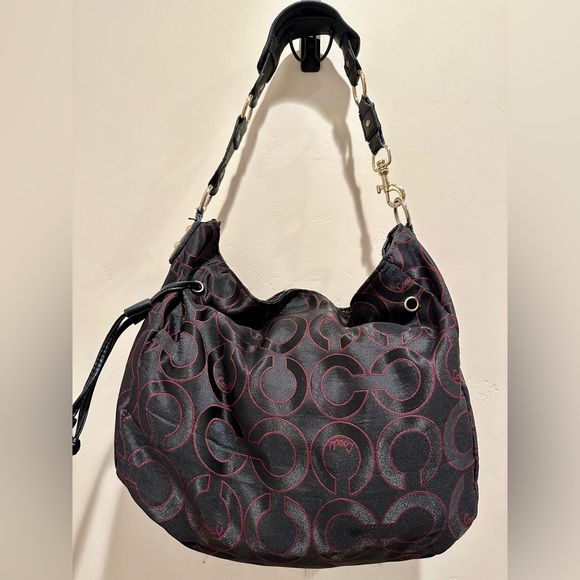 Stunning Coach Canvas Purse - Picture 2 of 9